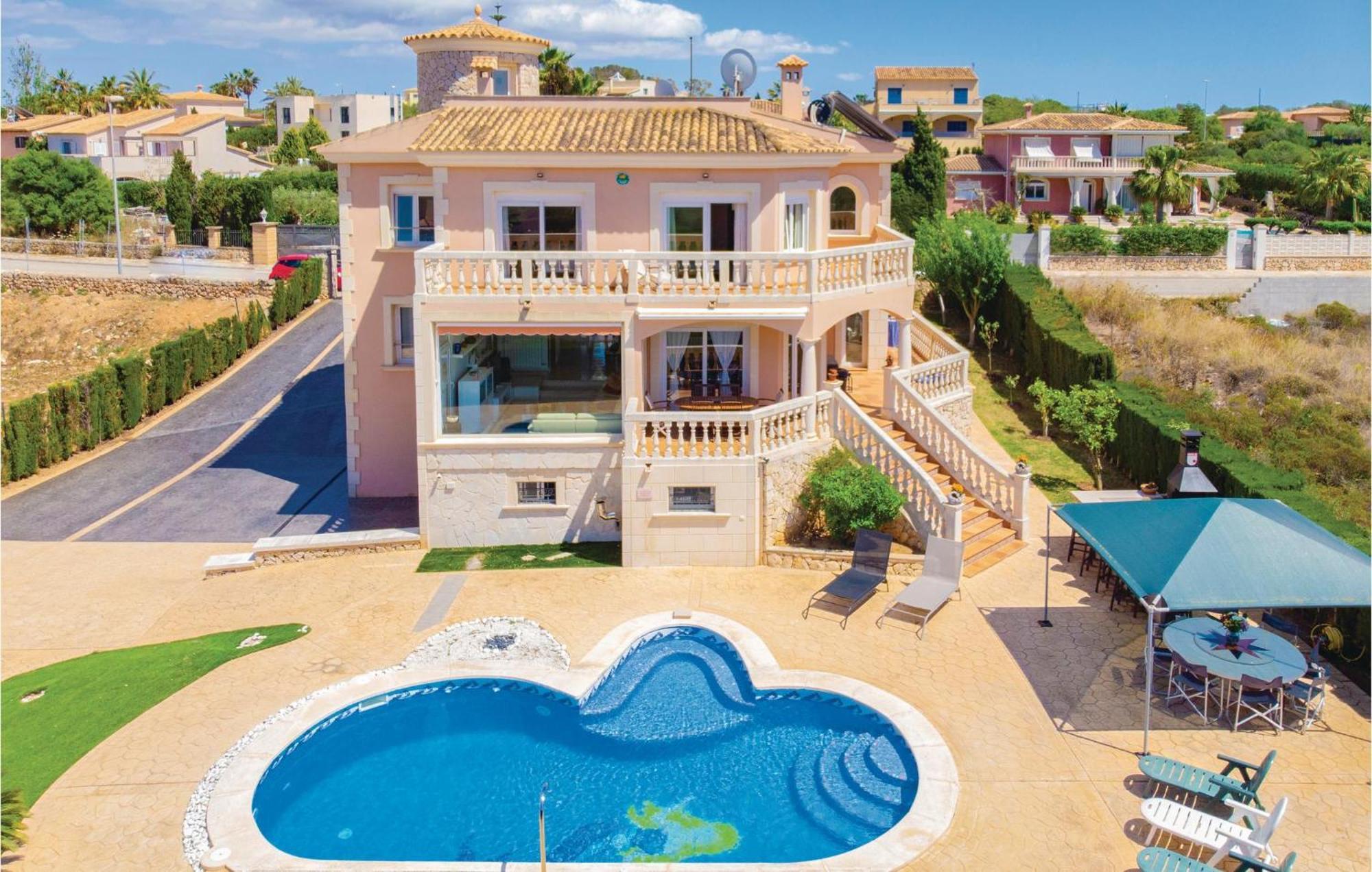 Nice Home In Sa Torre With House A Mountain View *